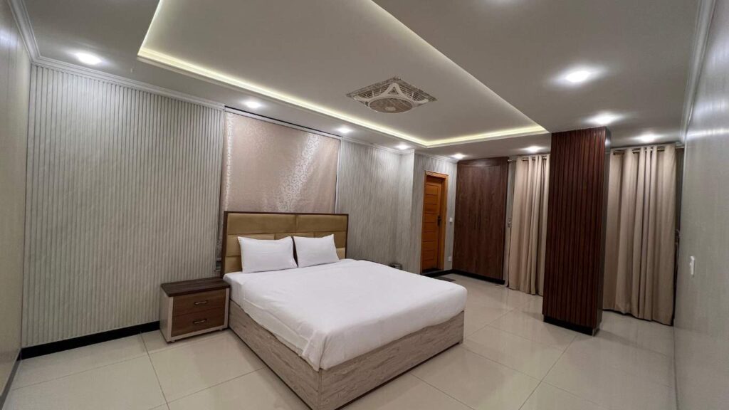 Hotel in Murree Mall Road with Rates