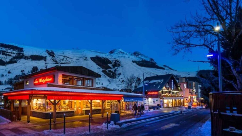 Murree Mall Road