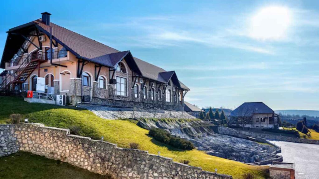 Best Hotel in Murree Mall Road
